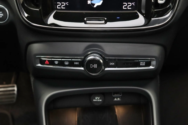 Foto do veiculo VOLVO XC40 T5 RECHARGE R-DESIGN