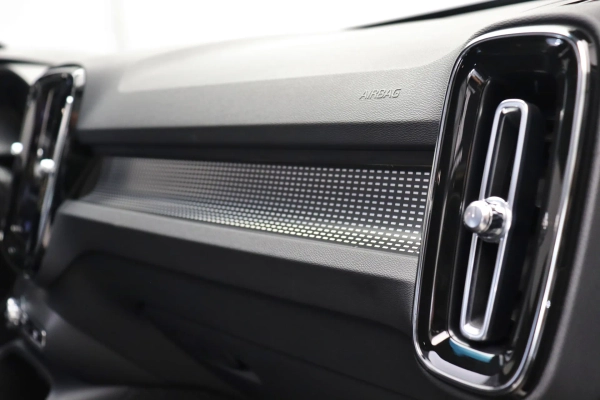 Foto do veiculo VOLVO XC40 T5 RECHARGE R-DESIGN