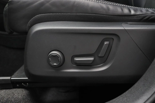 Foto do veiculo VOLVO XC40 T5 RECHARGE R-DESIGN