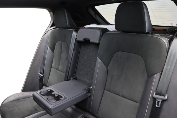 Foto do veiculo VOLVO XC40 T5 RECHARGE R-DESIGN