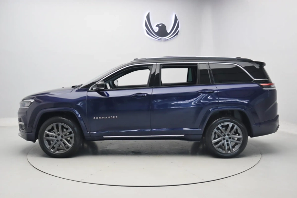 Foto do veiculo JEEP COMMANDER OVERLAND 2.0T 4X4 | 7 LUGARES