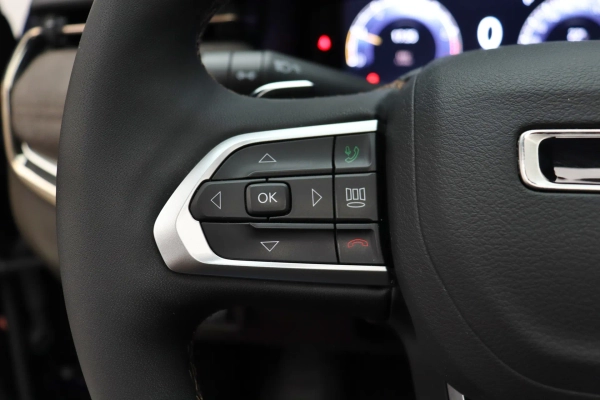 Foto do veiculo JEEP COMMANDER OVERLAND 2.0T 4X4 | 7 LUGARES