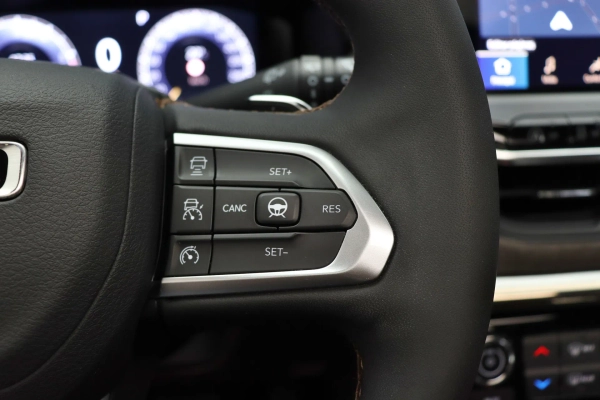 Foto do veiculo JEEP COMMANDER OVERLAND 2.0T 4X4 | 7 LUGARES