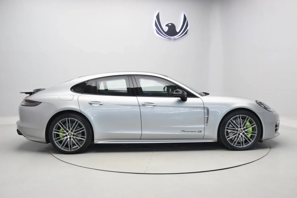 Foto do veiculo PORSCHE PANAMERA 4S E-HYBRID