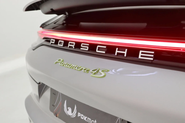 Foto do veiculo PORSCHE PANAMERA 4S E-HYBRID