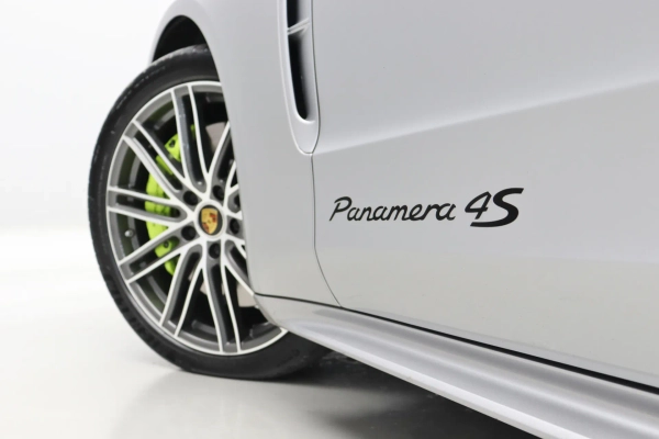 Foto do veiculo PORSCHE PANAMERA 4S E-HYBRID