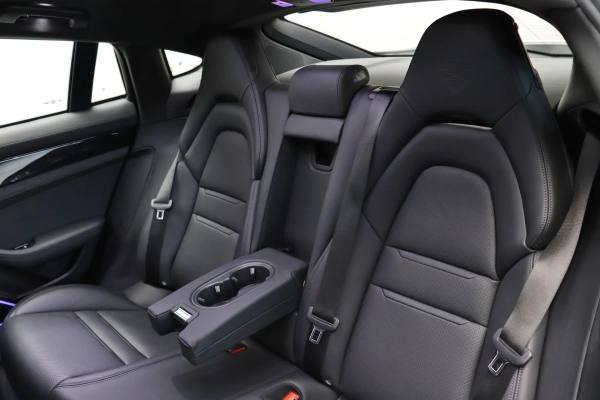 Foto do veiculo PORSCHE PANAMERA 4S E-HYBRID