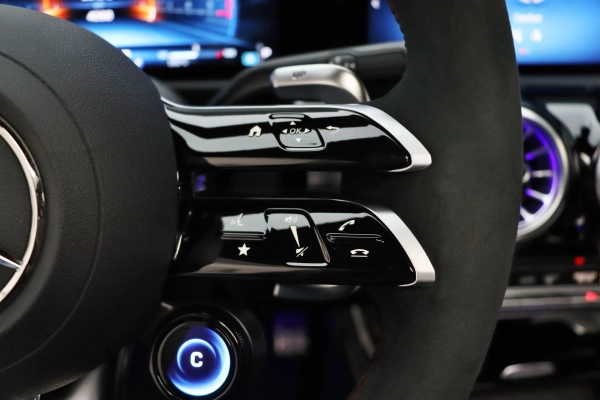 Foto do veiculo MERCEDES-BENZ CLA 45 AMG S 4MATIC