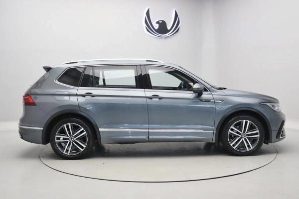 Foto do veiculo VOLKSWAGEN TIGUAN ALLSPACE R-LINE | 7 LUGARES