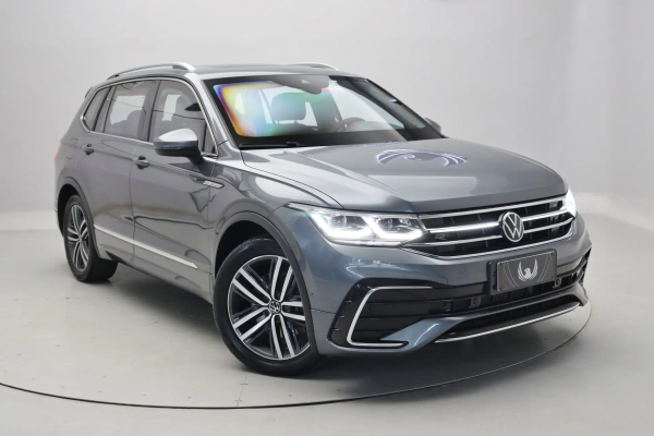 Foto do veiculo VOLKSWAGEN TIGUAN ALLSPACE R-LINE | 7 LUGARES