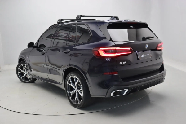 Foto do veiculo BMW X5 XDRIVE45E M SPORT