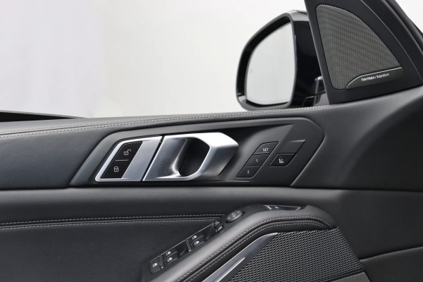 Foto do veiculo BMW X5 XDRIVE45E M SPORT