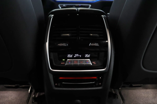 Foto do veiculo BMW X5 XDRIVE45E M SPORT