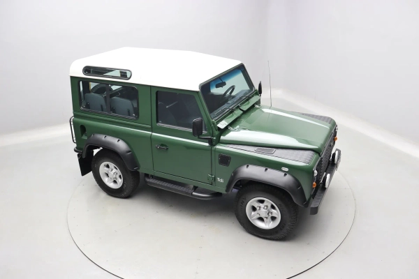 Foto do veiculo LAND ROVER DEFENDER 90 SW