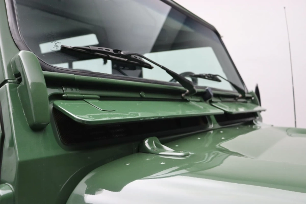 Foto do veiculo LAND ROVER DEFENDER 90 SW