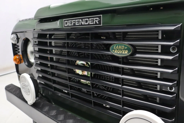Foto do veiculo LAND ROVER DEFENDER 90 SW