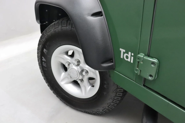 Foto do veiculo LAND ROVER DEFENDER 90 SW