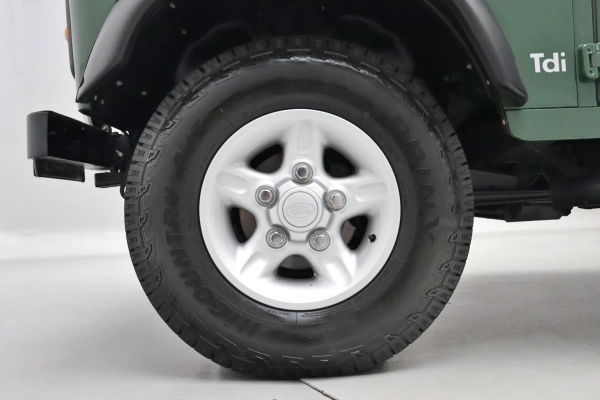 Foto do veiculo LAND ROVER DEFENDER 90 SW