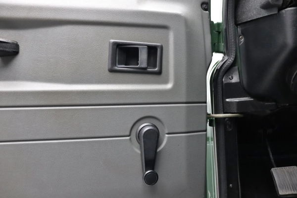 Foto do veiculo LAND ROVER DEFENDER 90 SW