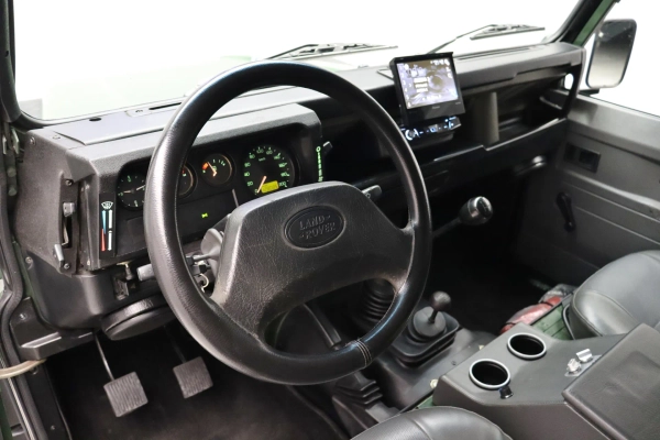 Foto do veiculo LAND ROVER DEFENDER 90 SW