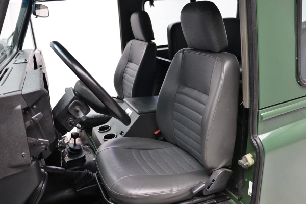 Foto do veiculo LAND ROVER DEFENDER 90 SW
