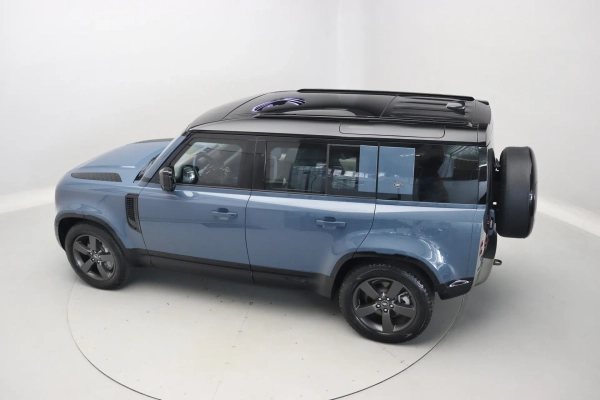 Foto do veiculo LAND ROVER DEFENDER 110 HSE X-DYNAMIC | 7 LUGARES