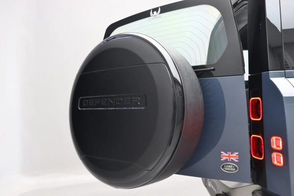 Foto do veiculo LAND ROVER DEFENDER 110 HSE X-DYNAMIC | 7 LUGARES
