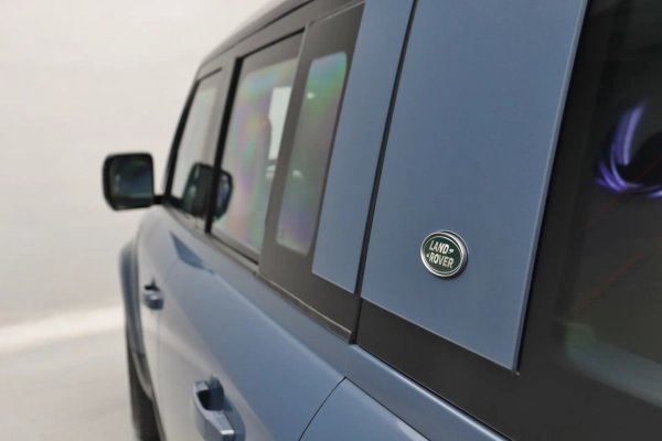 Foto do veiculo LAND ROVER DEFENDER 110 HSE X-DYNAMIC | 7 LUGARES