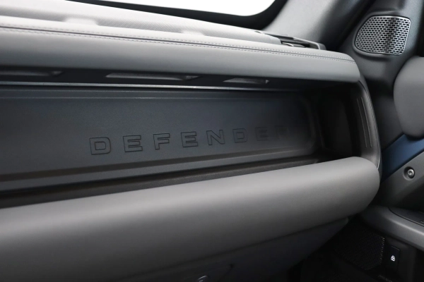 Foto do veiculo LAND ROVER DEFENDER 110 HSE X-DYNAMIC | 7 LUGARES