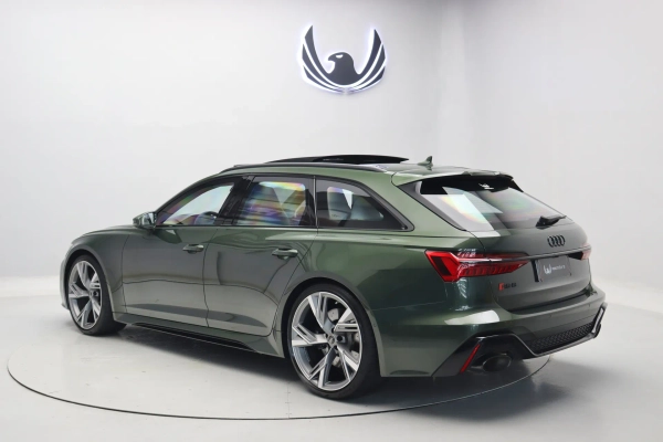 Foto do veiculo AUDI RS6 AVANT PERFORMANCE