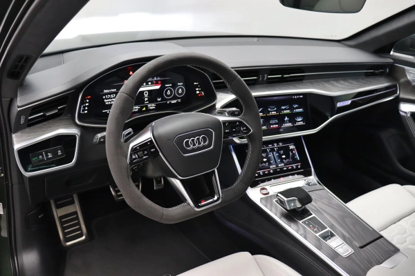 Foto do veiculo AUDI RS6 AVANT PERFORMANCE
