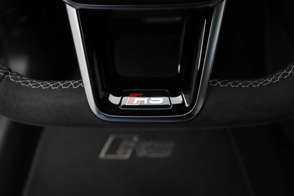 Foto do veiculo AUDI RS6 AVANT PERFORMANCE