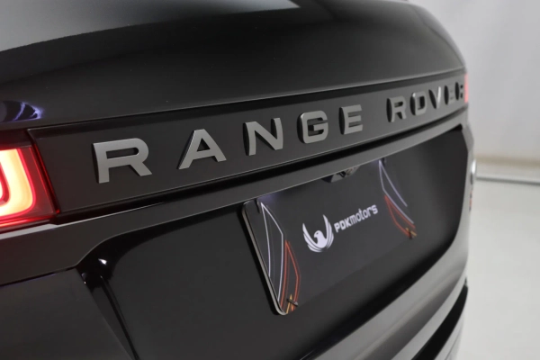 Foto do veiculo LAND ROVER RANGE ROVER EVOQUE P250 HSE R-DYNAMIC