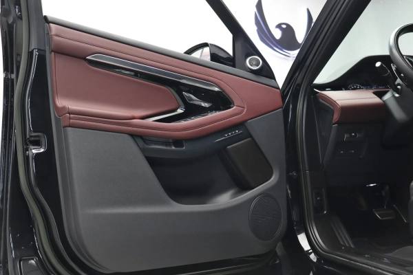 Foto do veiculo LAND ROVER RANGE ROVER EVOQUE P250 HSE R-DYNAMIC