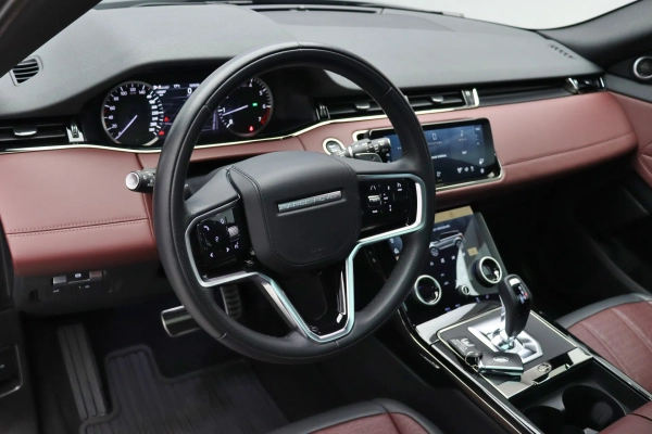 Foto do veiculo LAND ROVER RANGE ROVER EVOQUE P250 HSE R-DYNAMIC