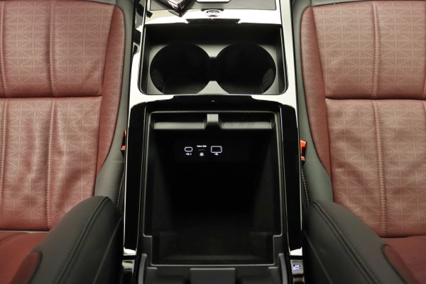 Foto do veiculo LAND ROVER RANGE ROVER EVOQUE P250 HSE R-DYNAMIC