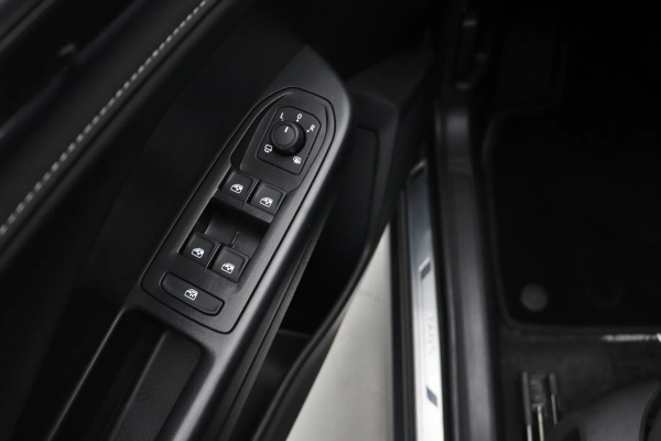 Foto do veiculo VOLKSWAGEN TAOS HIGHLINE TSI