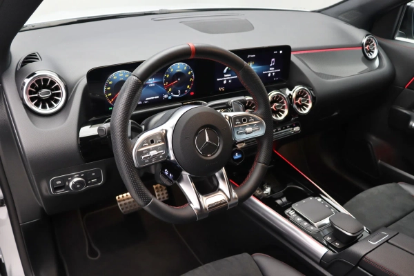 Foto do veiculo MERCEDES-BENZ GLA 35 AMG 4MATIC
