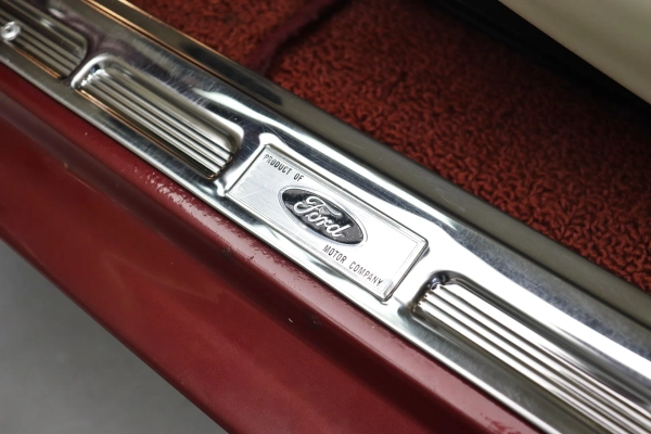 Foto do veiculo FORD MUSTANG 4.7 HARDTOP