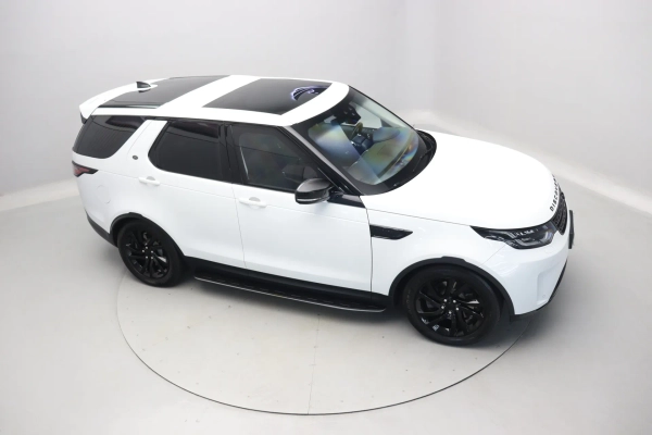 Foto do veiculo LAND ROVER DISCOVERY HSE TD6 | 7 LUGARES
