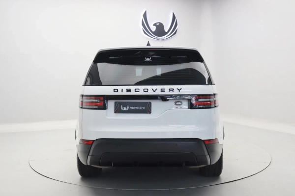 Foto do veiculo LAND ROVER DISCOVERY HSE TD6 | 7 LUGARES