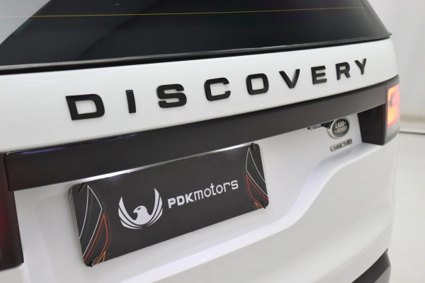 Foto do veiculo LAND ROVER DISCOVERY HSE TD6 | 7 LUGARES