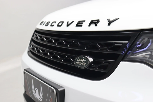 Foto do veiculo LAND ROVER DISCOVERY HSE TD6 | 7 LUGARES