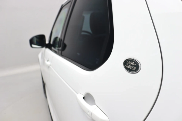 Foto do veiculo LAND ROVER DISCOVERY HSE TD6 | 7 LUGARES