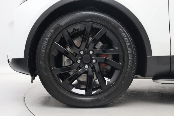 Foto do veiculo LAND ROVER DISCOVERY HSE TD6 | 7 LUGARES