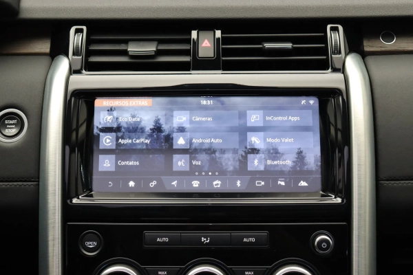 Foto do veiculo LAND ROVER DISCOVERY HSE TD6 | 7 LUGARES