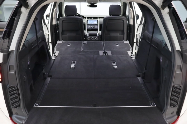Foto do veiculo LAND ROVER DISCOVERY HSE TD6 | 7 LUGARES