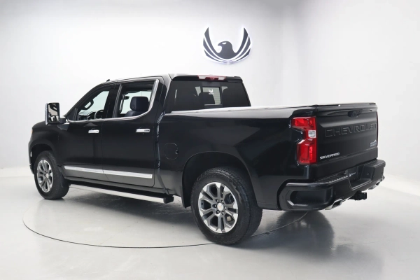 Foto do veiculo CHEVROLET SILVERADO HIGH COUNTRY