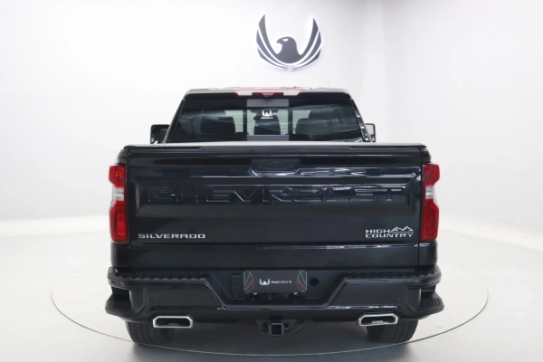 Foto do veiculo CHEVROLET SILVERADO HIGH COUNTRY