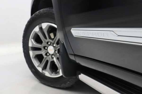 Foto do veiculo CHEVROLET SILVERADO HIGH COUNTRY